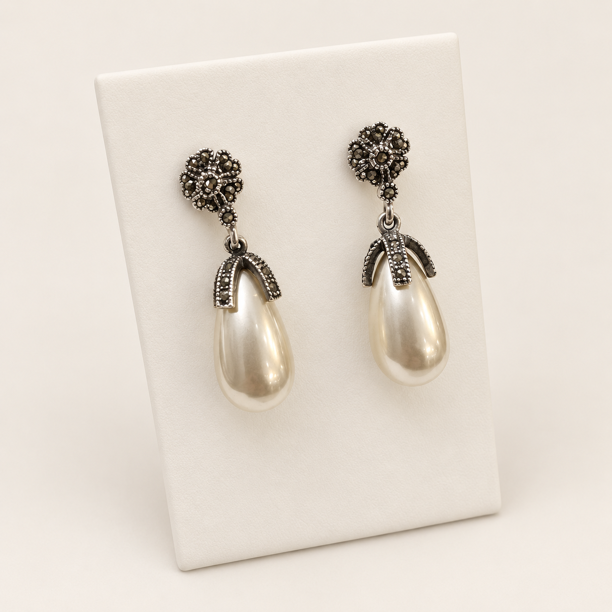 Marcasite oorbellen met parels