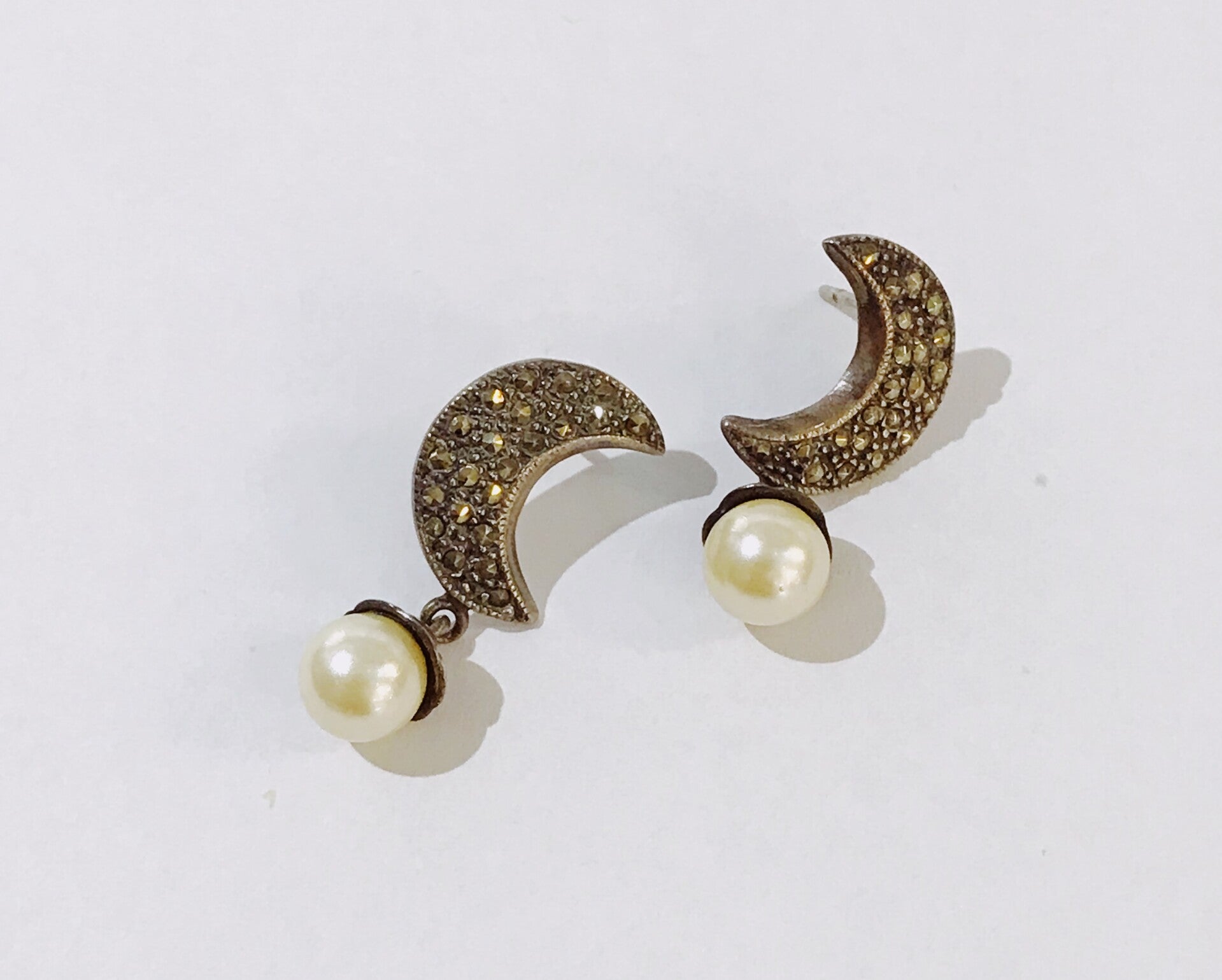 jaren 70 oorbellen met marcasite en parels