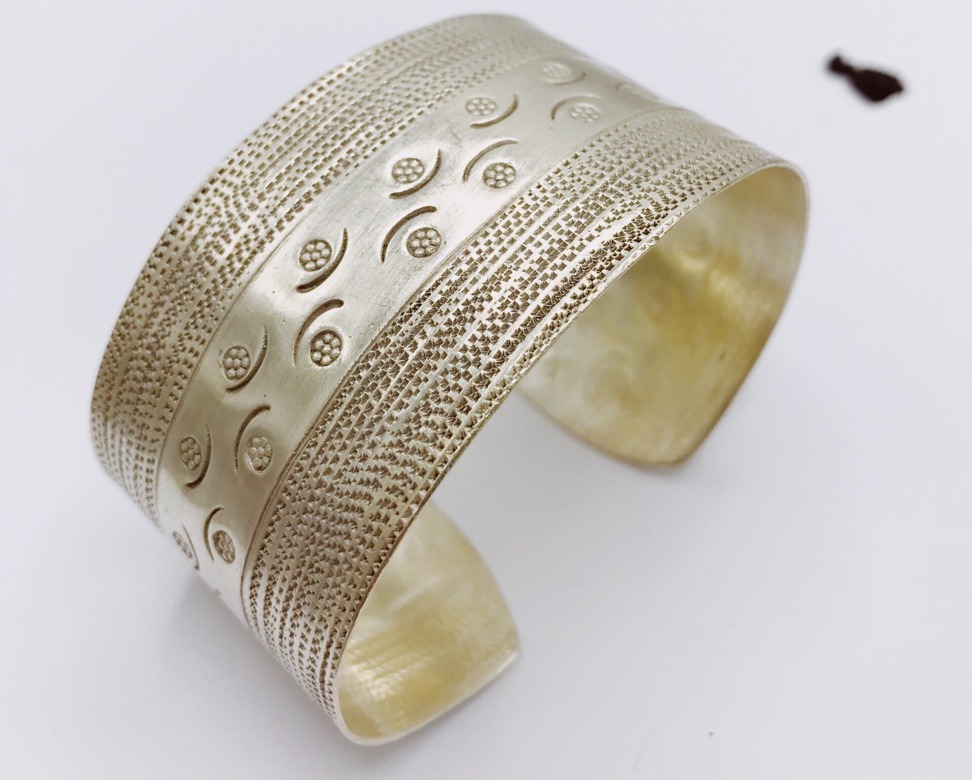 Karen Hill Tribe armband