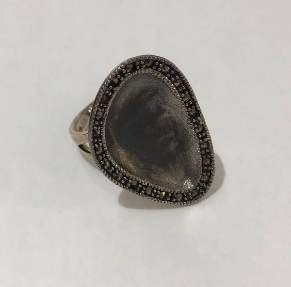 zilveren ring met marcasite steentjes