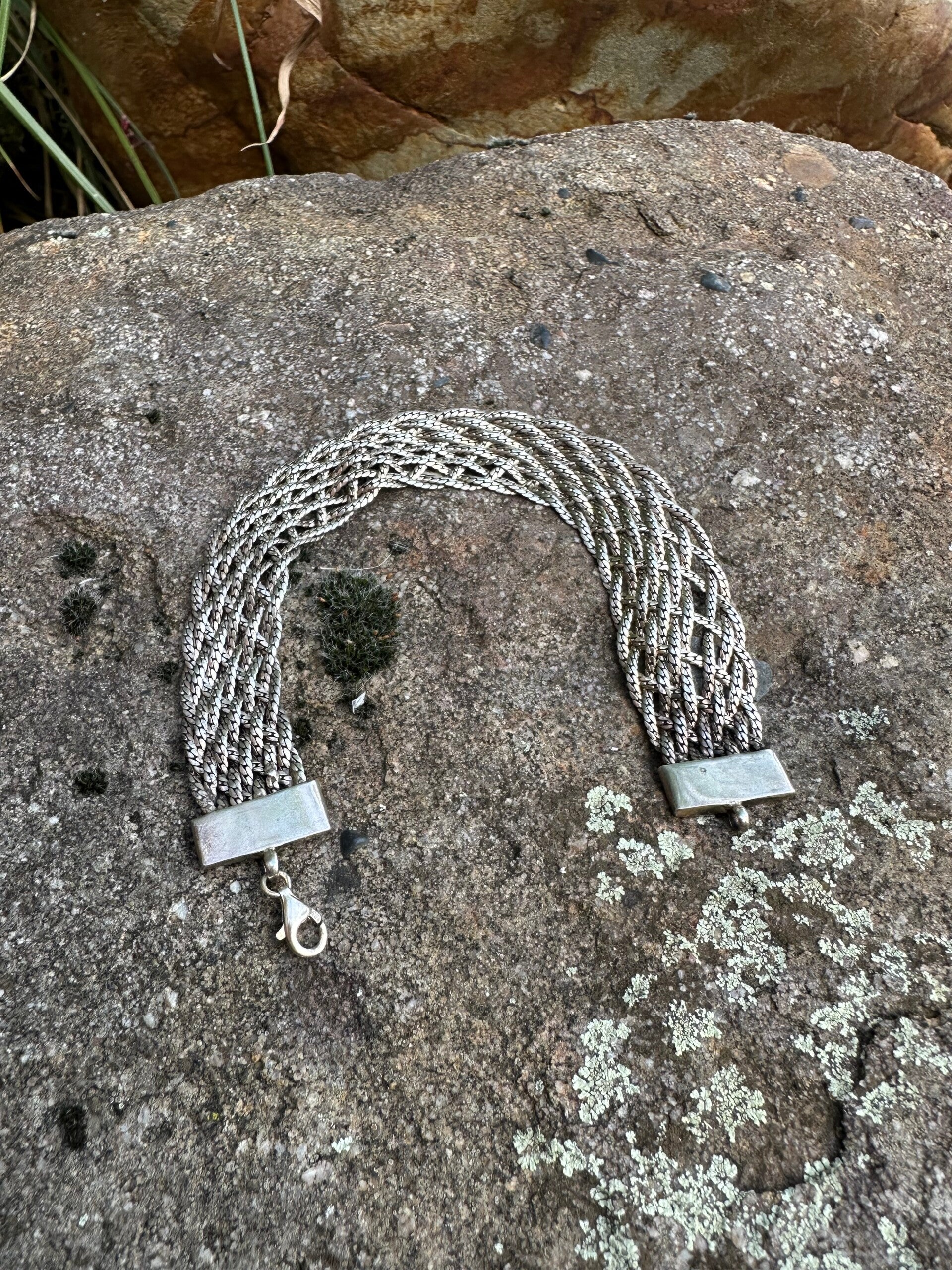 Mooie gevlochten zilveren armband