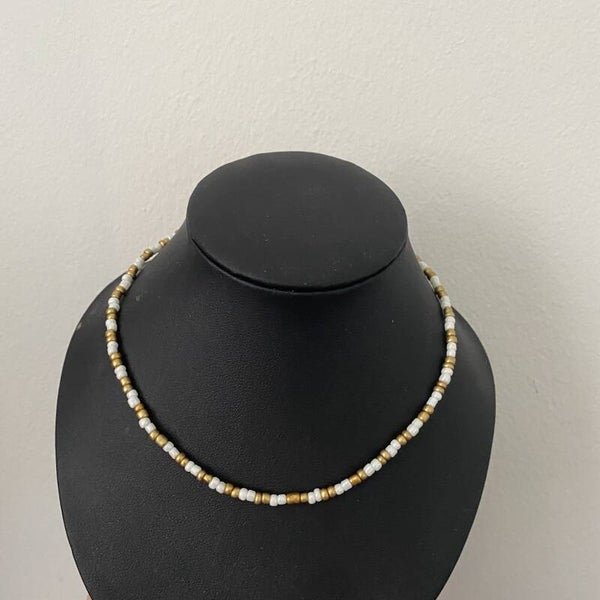 Goud met wit ketting