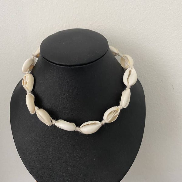 Schelpen ketting wit