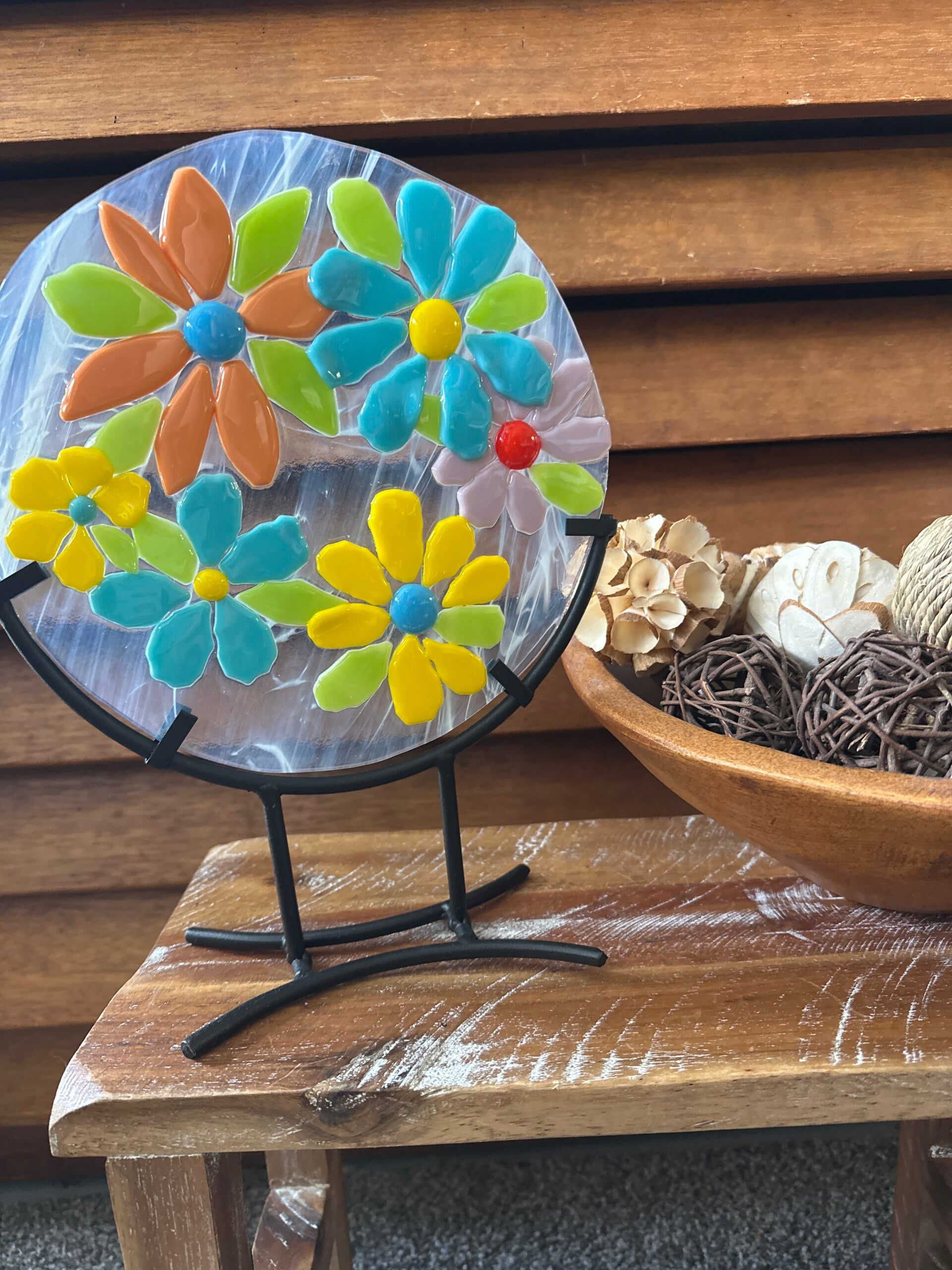 8” round panels with stands