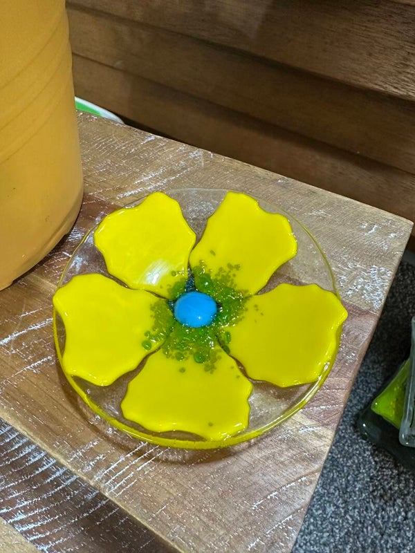 Yelllw flower bowl