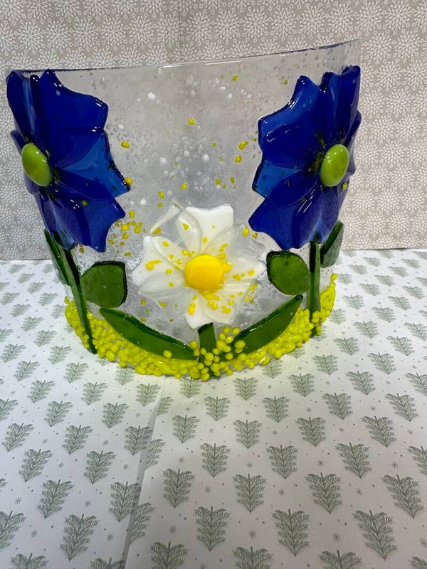 Curved Blue and White Flower Panel