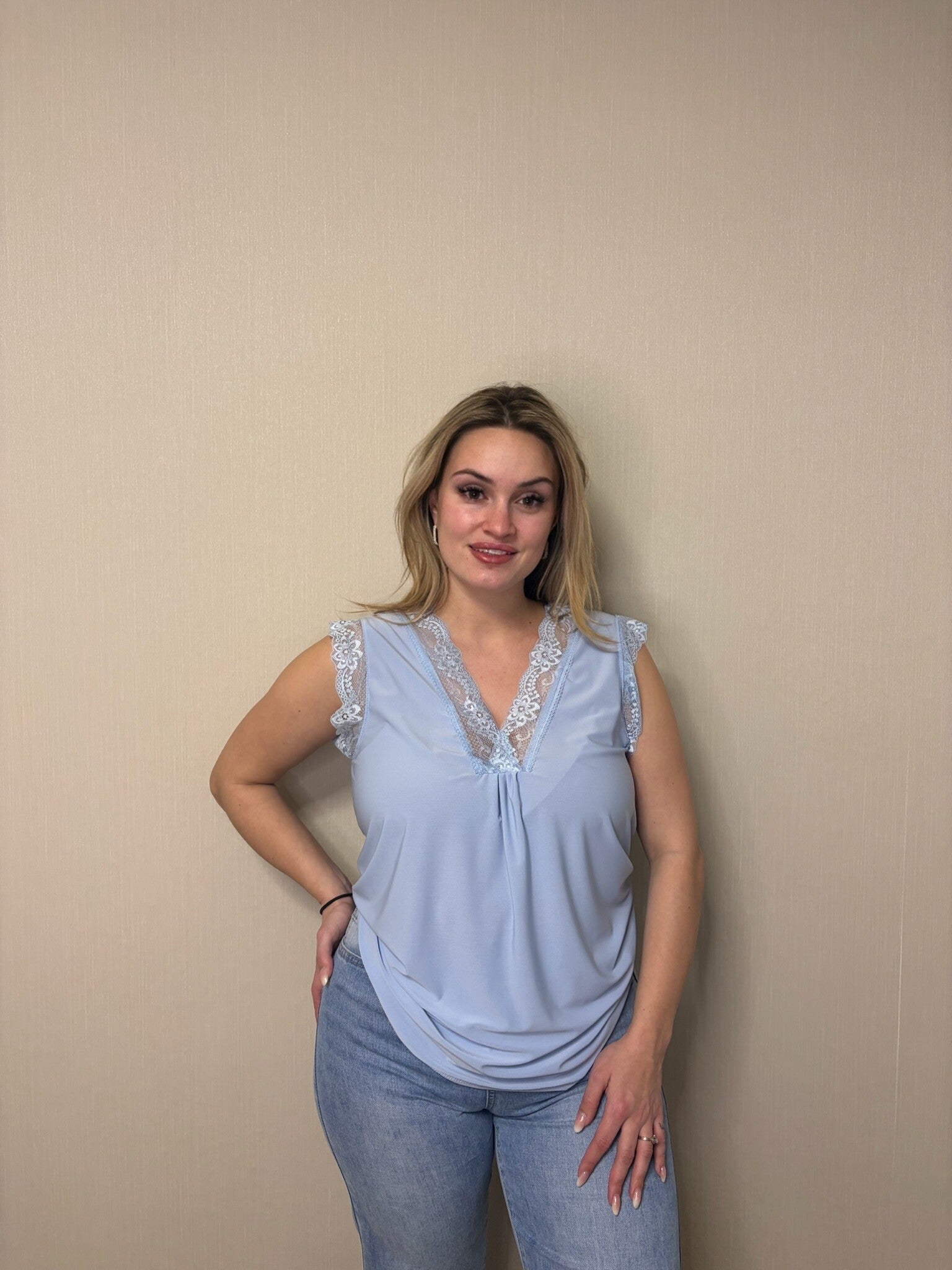 Top Lace blauw
