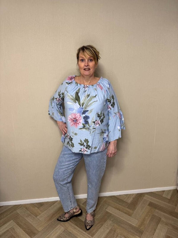 Bloemen blouse blauw