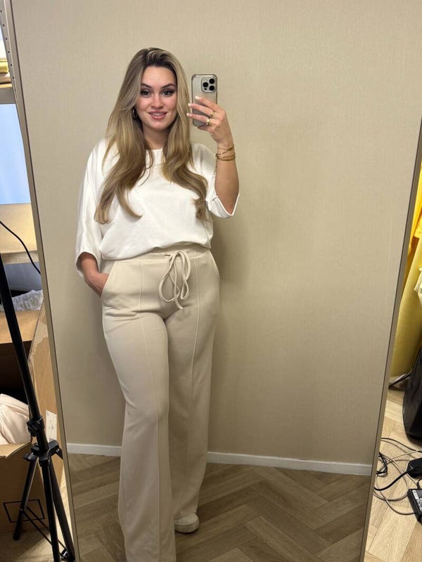 Straight leg jogger beige