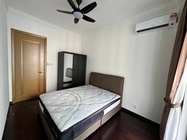 Common bedroom with attached balcony and dedicated washer (R&F Princess Cove)
