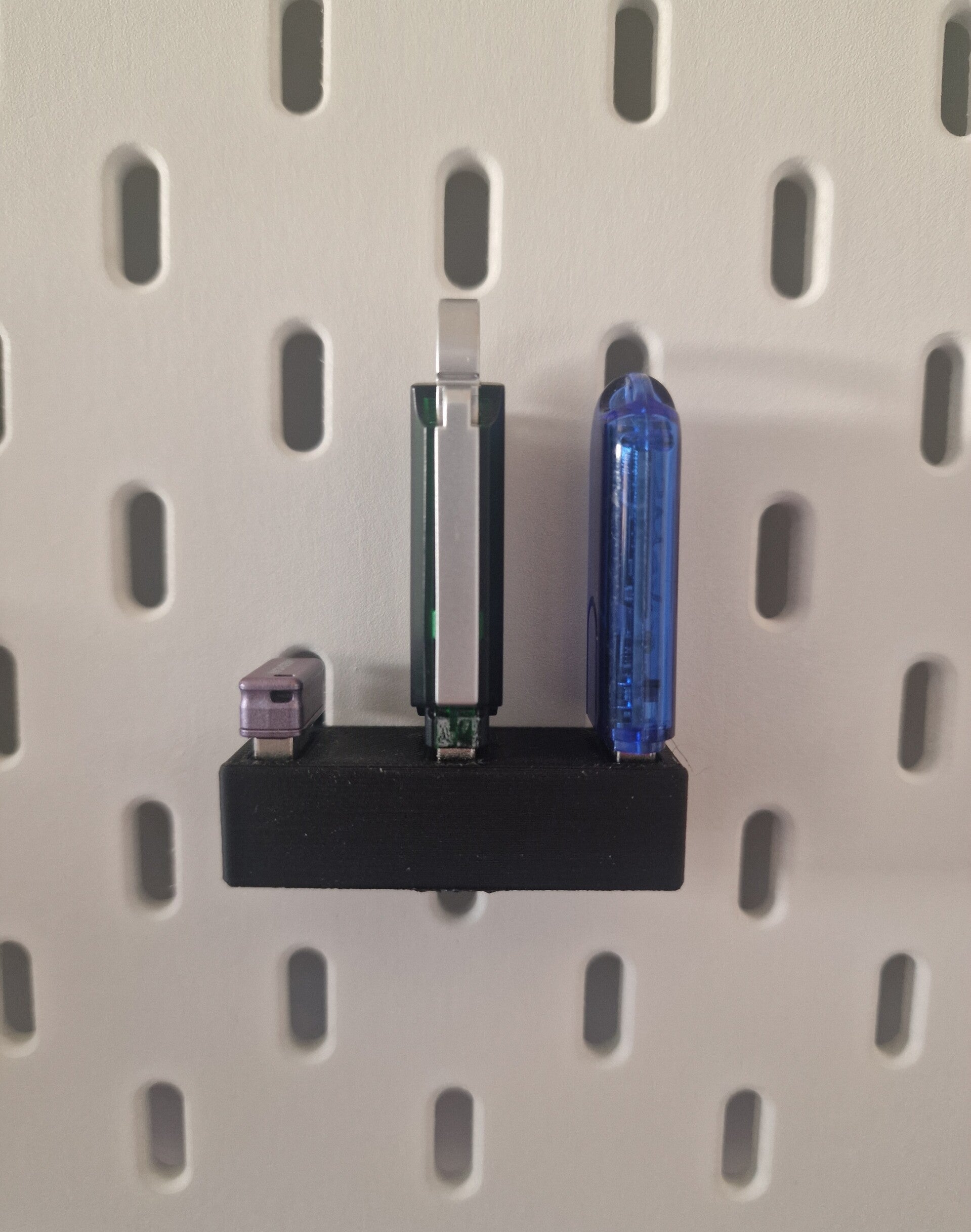 ikea skadis USB opslag