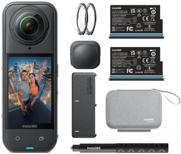 INSTA360 X5 Essentials Bundle