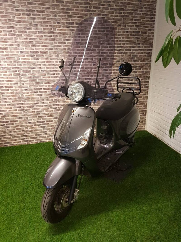 Z.g.a.n La Souris Sourini euro4 snorscooter vespa look 2018