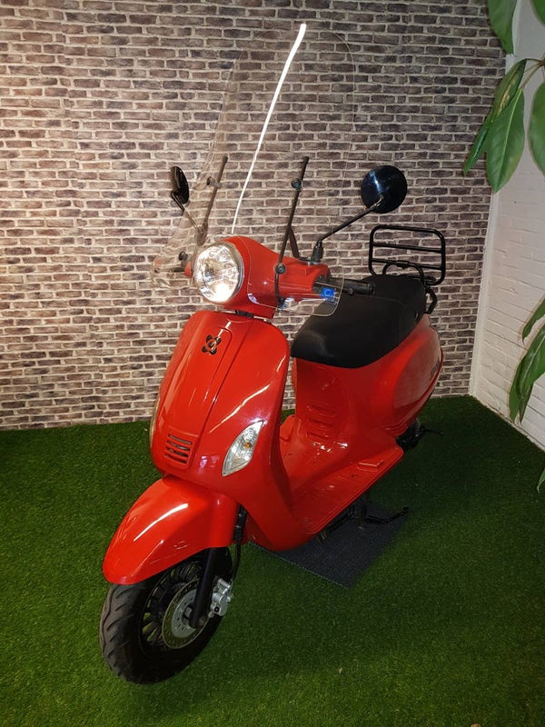 AGM vx50 snorscooter vespalook 2013.