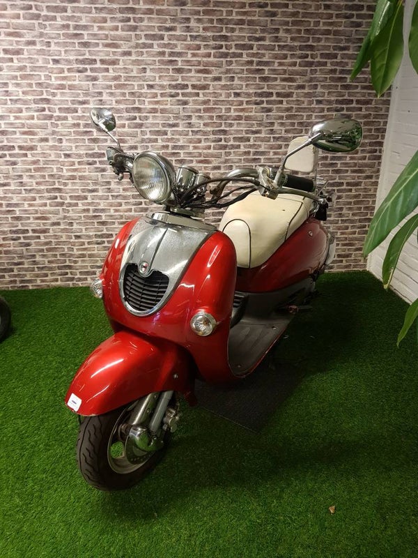 ZNEN grand retro snorscooter 2012.