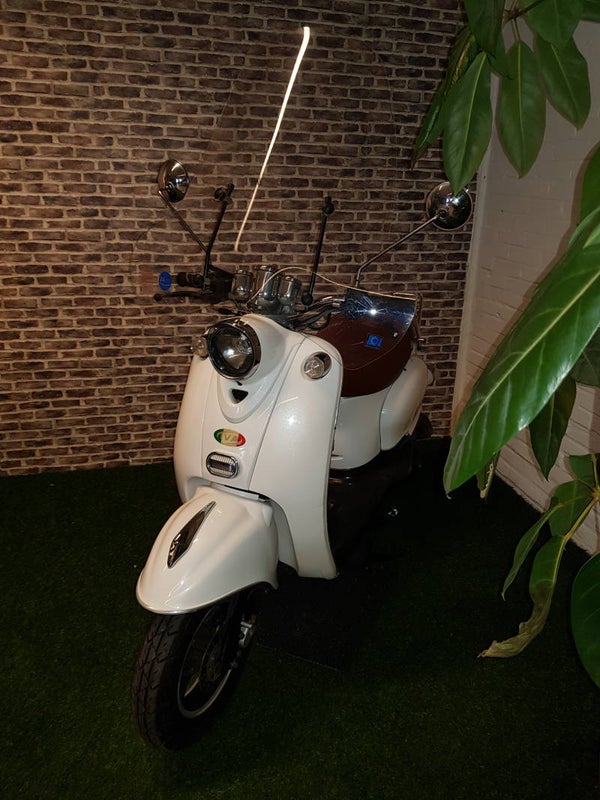 Iva venti  trendy retro 2015