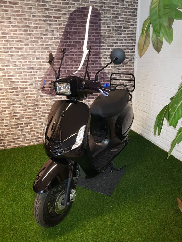 BTC RIVA euro4snorscooter vespalook 2018