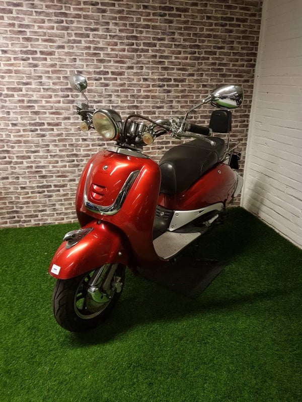 Nette TURBHO grand retro snorscooter 2015!