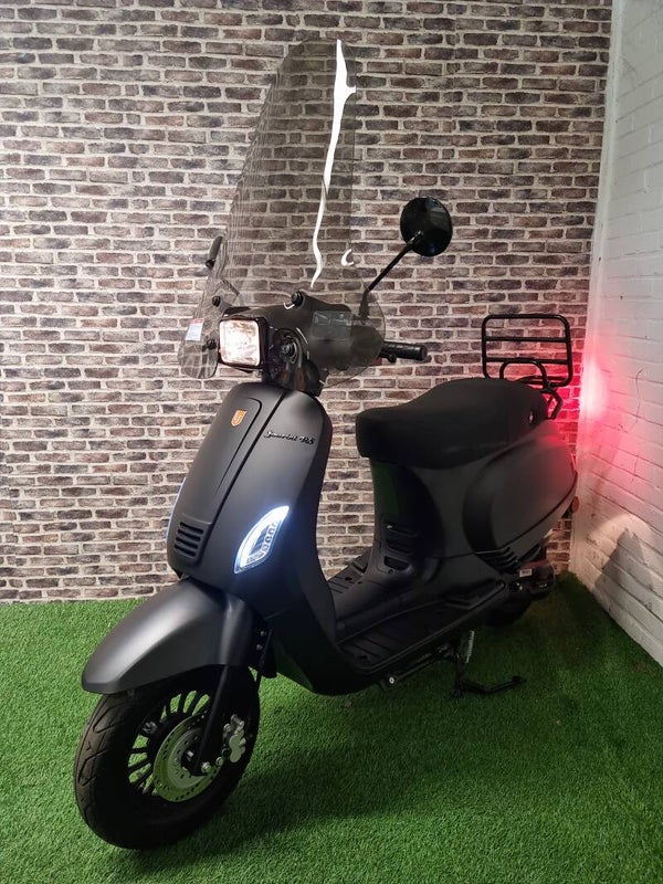 Zo goed als nieuwe La Souris Sourini RS E5 brommer vespalook 2022!