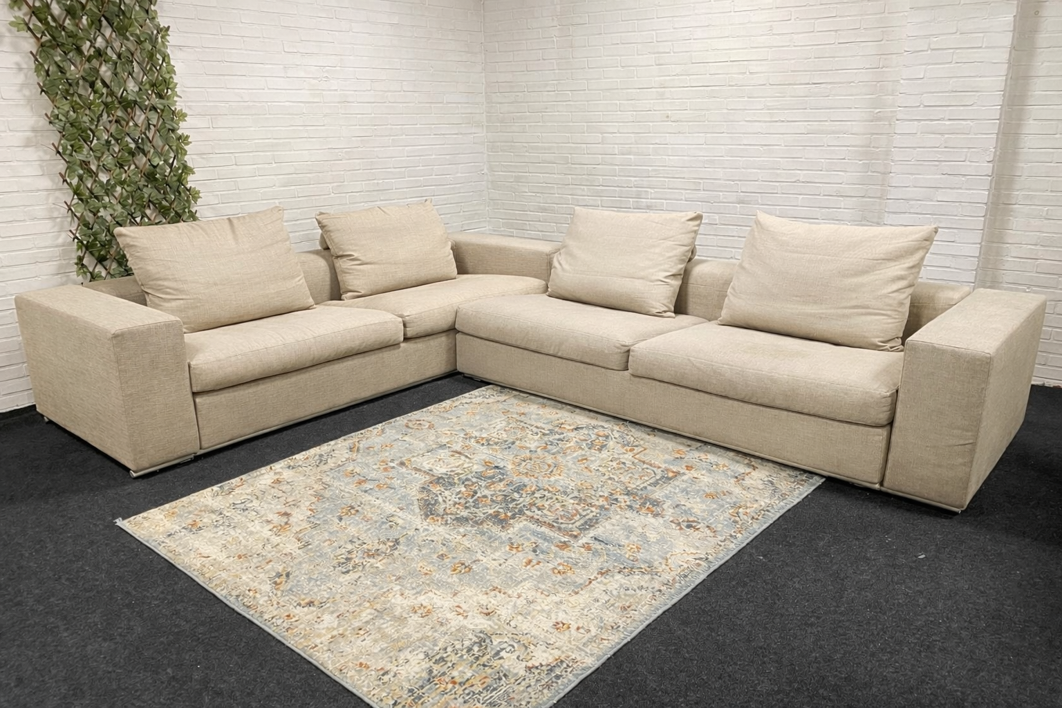 Flexform Groundpiece