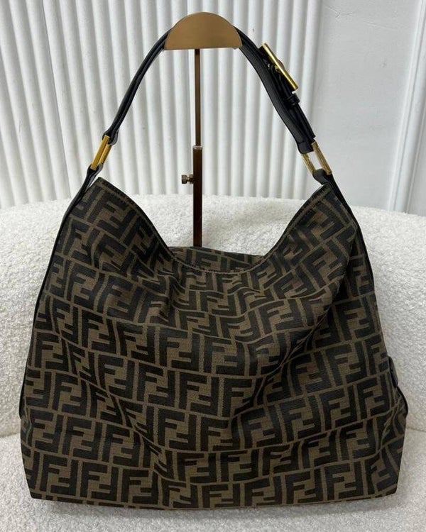 FENDI SHOPPER
