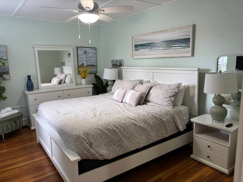 place-2-beverly-airbnb-3-standard.jpg