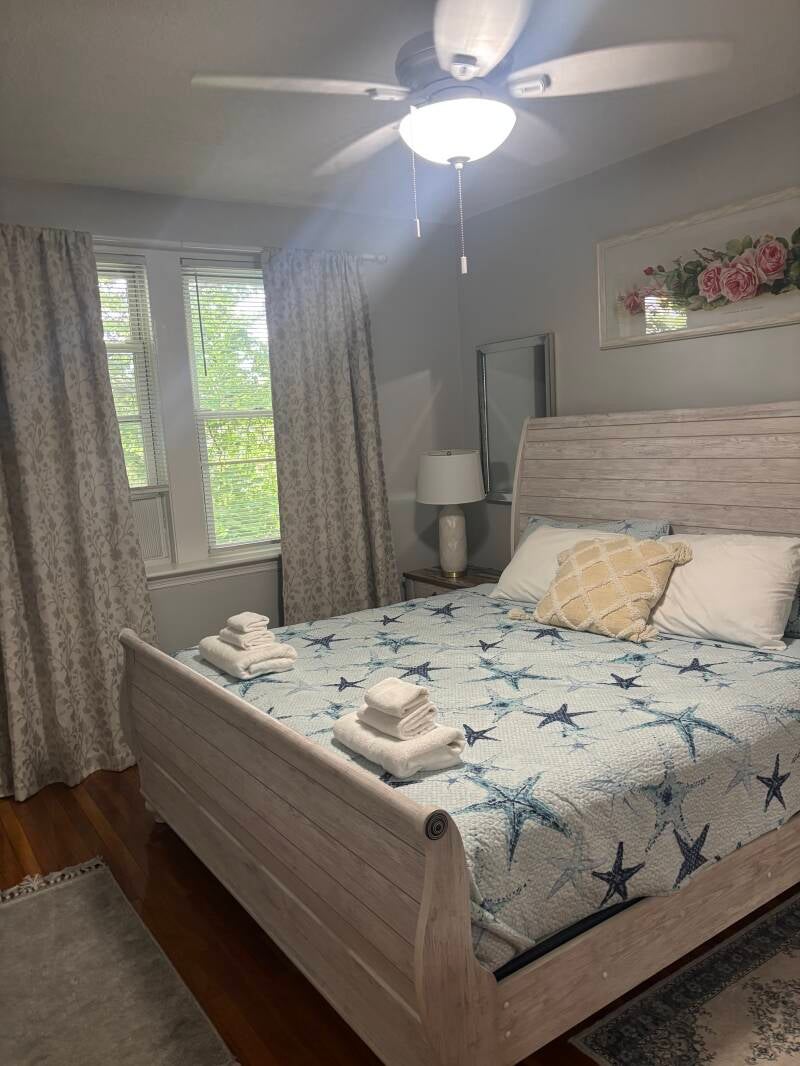 place-3-beverly-airbnb-1-standard.jpg