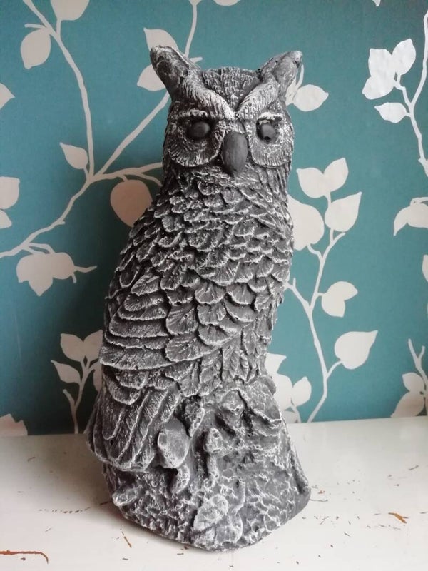 Betonnen tuinbeeld uil 37 cm