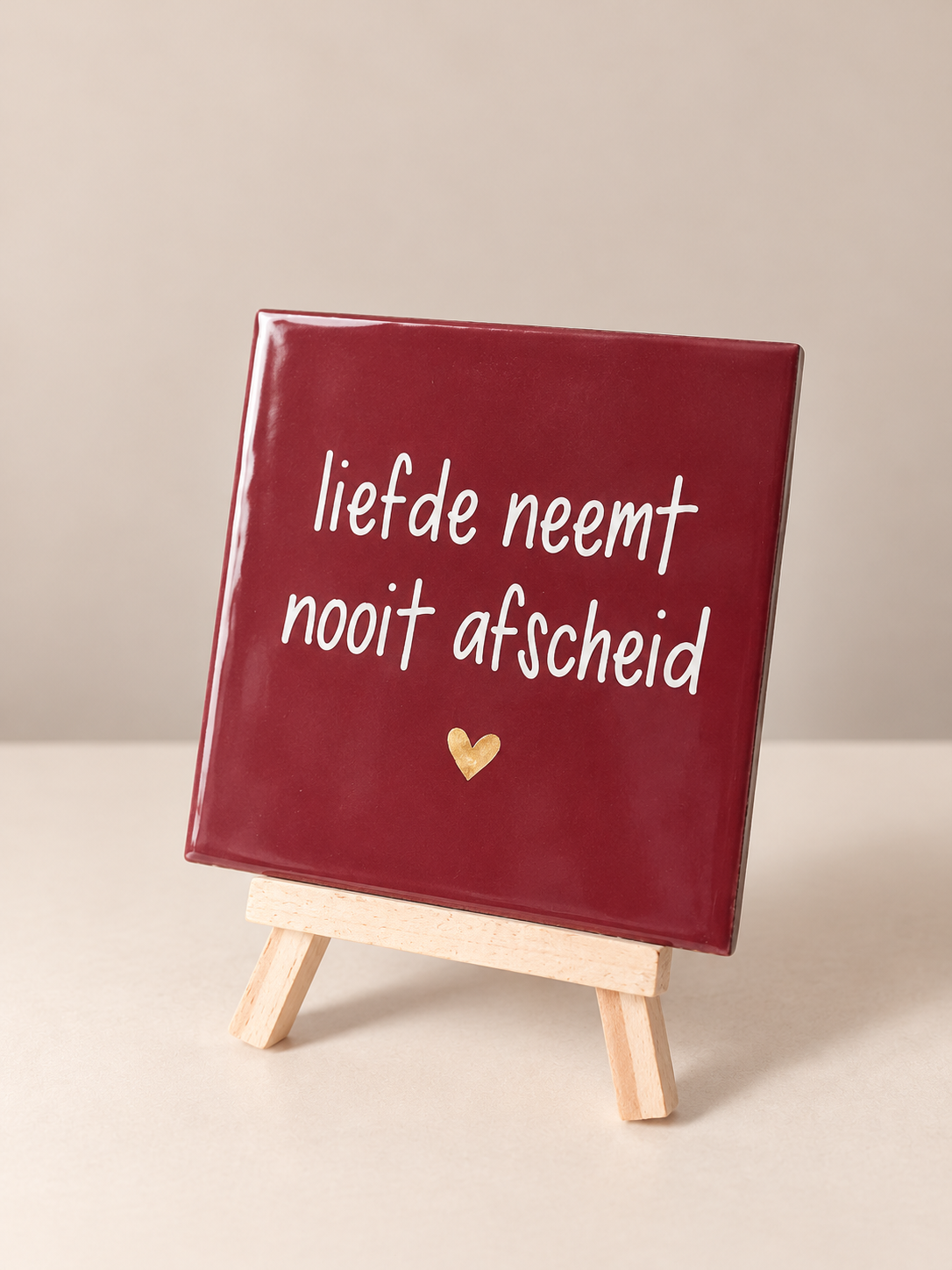 Liefde neemt nooit afscheid - 10x10 cm