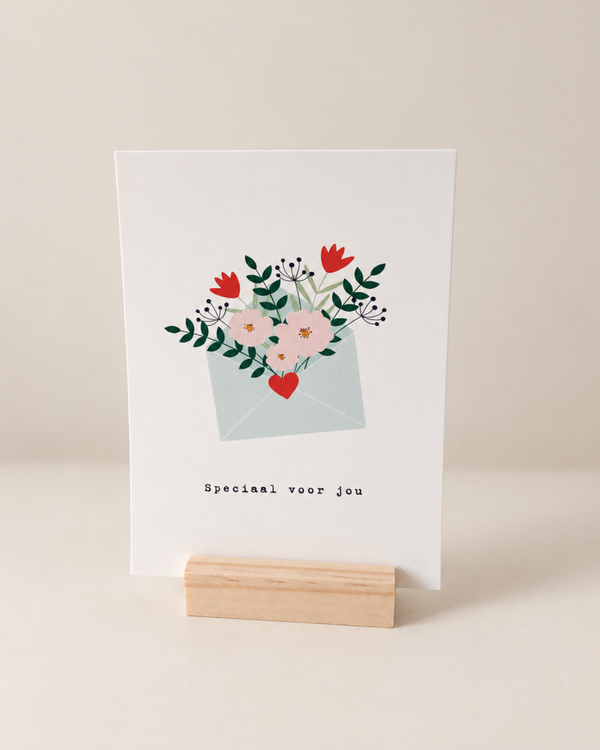 Wenskaart Speciaal Voor Jou – Bloemen uit Envelop