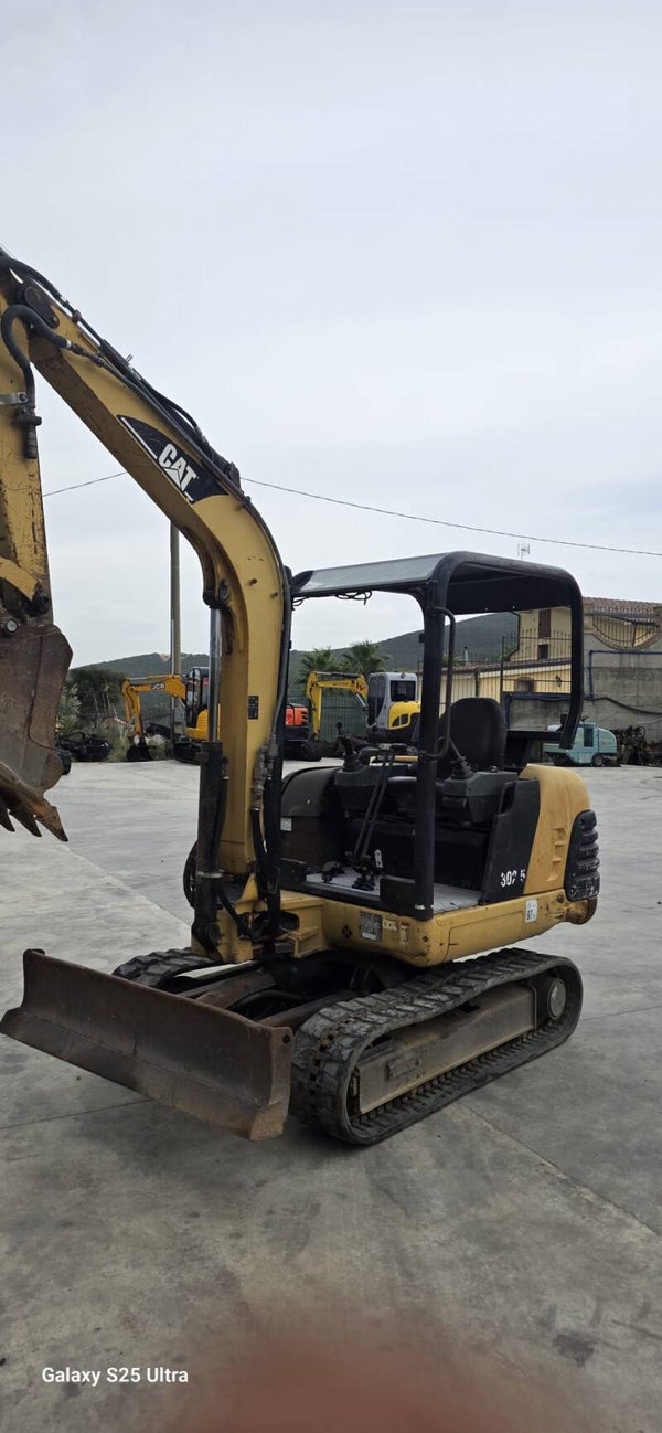 MINIESCAVATORE CATERPILLAR 302.5