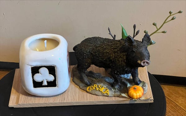 Décoration d'autonme avec bougie Le jeu du sanglier