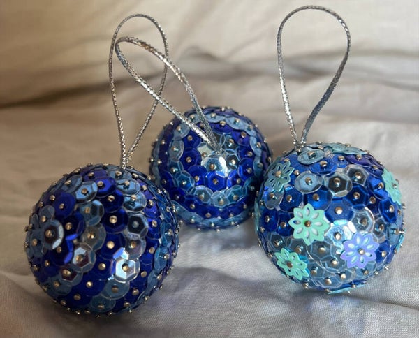 Lot 3 boules Noël bleutées