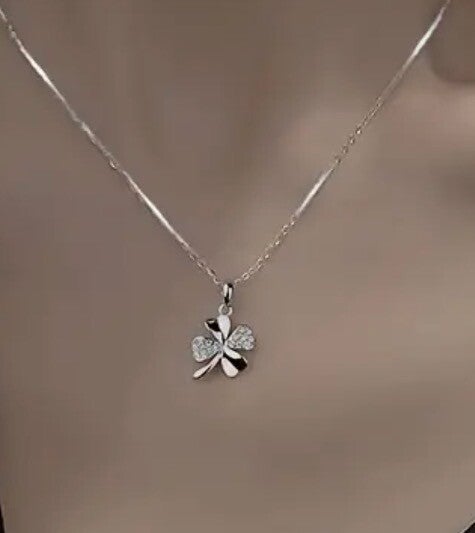 Collier Trèfle à quatre feuilles