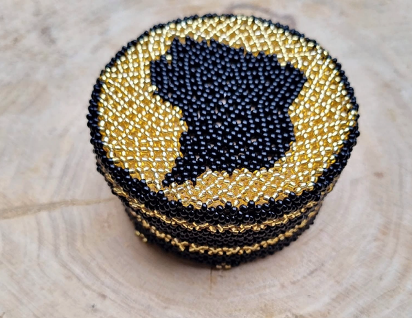 Boîte perlée – Carte de la Guyane (noir & or)