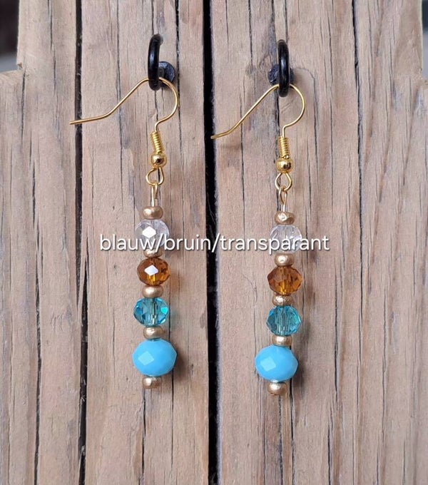 Oorbellen blauw/bruin/transparant.