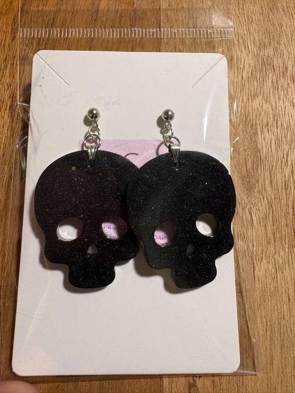 Skull earrings - black shimmer
