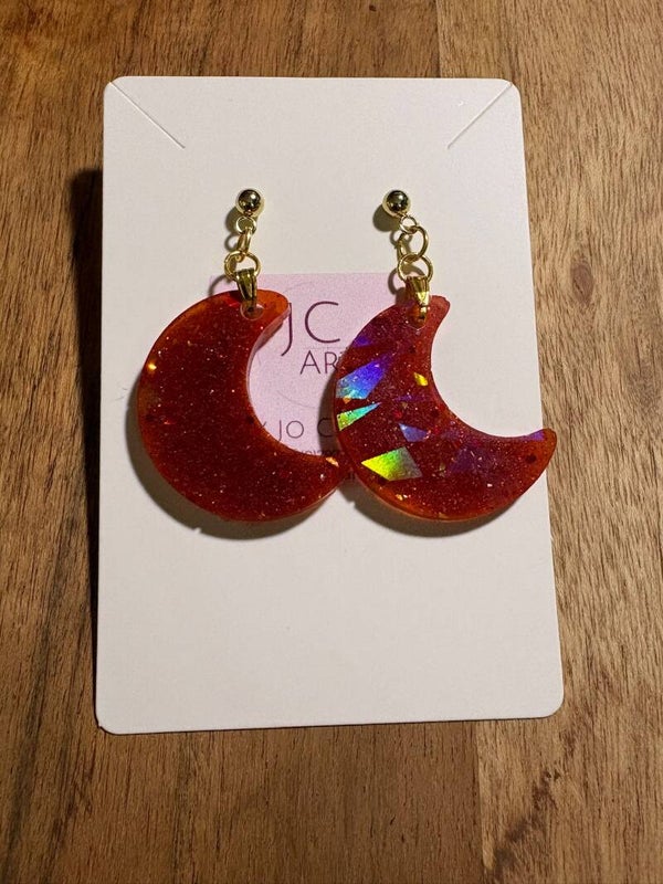 Holographic moon earrings - red shimmer