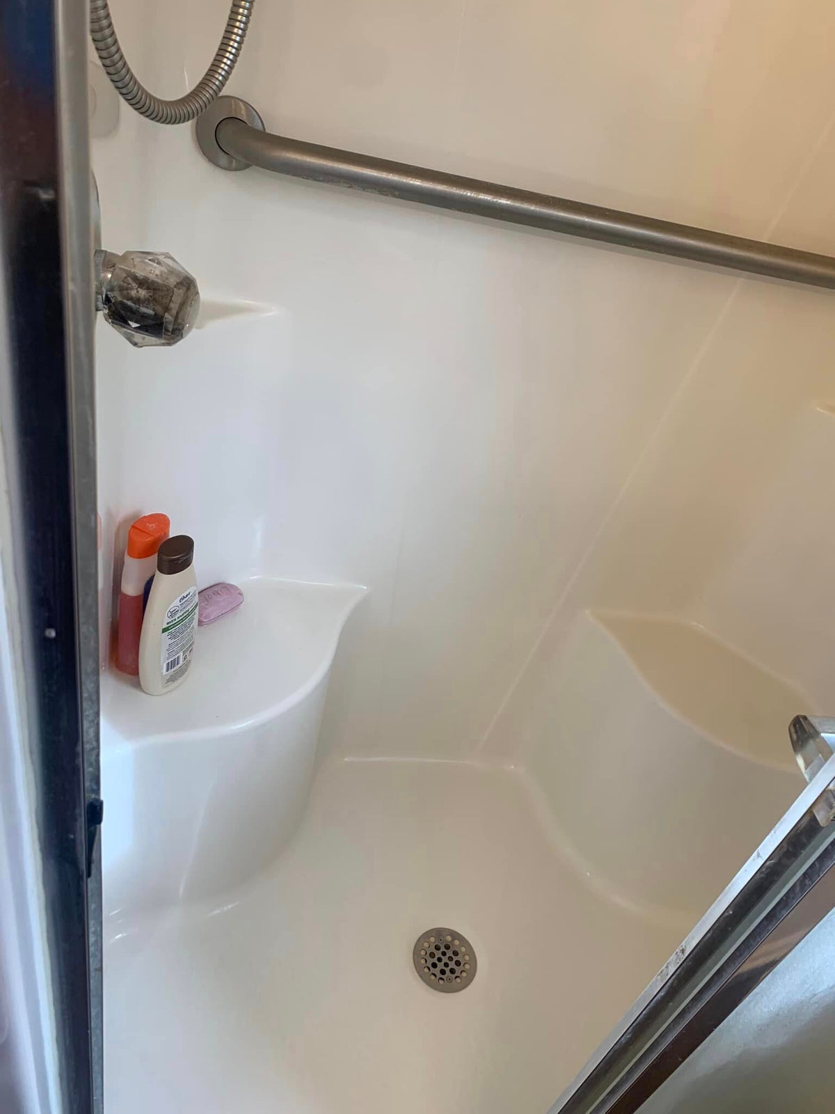 Busy Bee Cleaners LLC