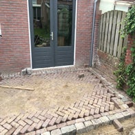 garage1.jpg