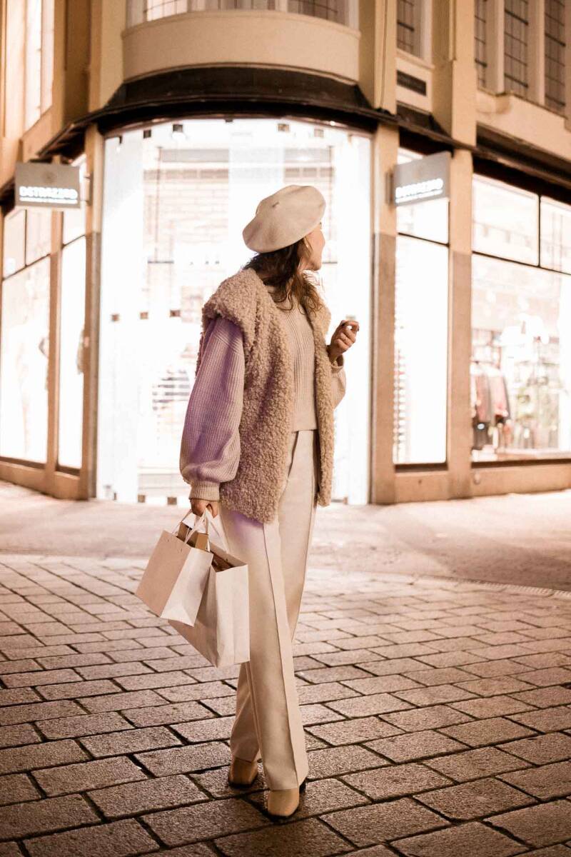 witte baret winter le petit murier