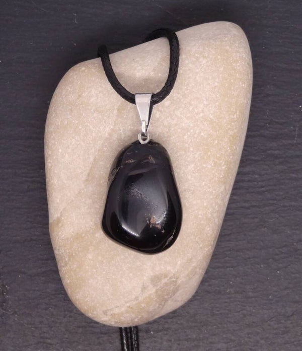 Pendentif obsidienne noire