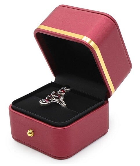 Boite luxe bordeaux pour bague