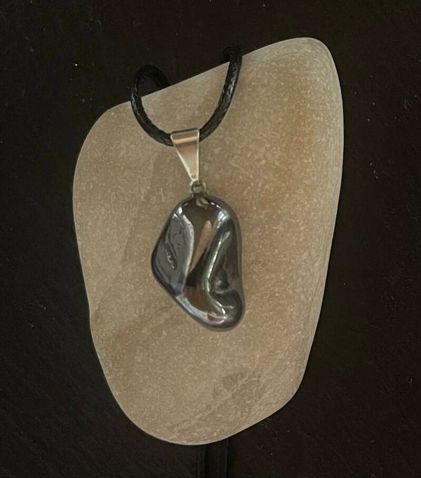 Pendentif hématite