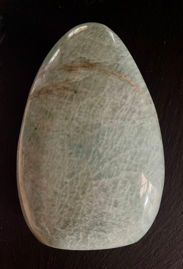 Forme libre amazonite ~0.800 kg