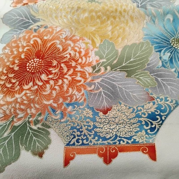 Antieke kimonozijde 'Vaas, Bloemen & Bloesem' bladgoud 110x36cm