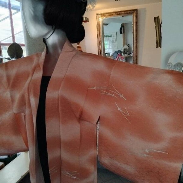 haori kimonojasje zalmrose handgeborduurd