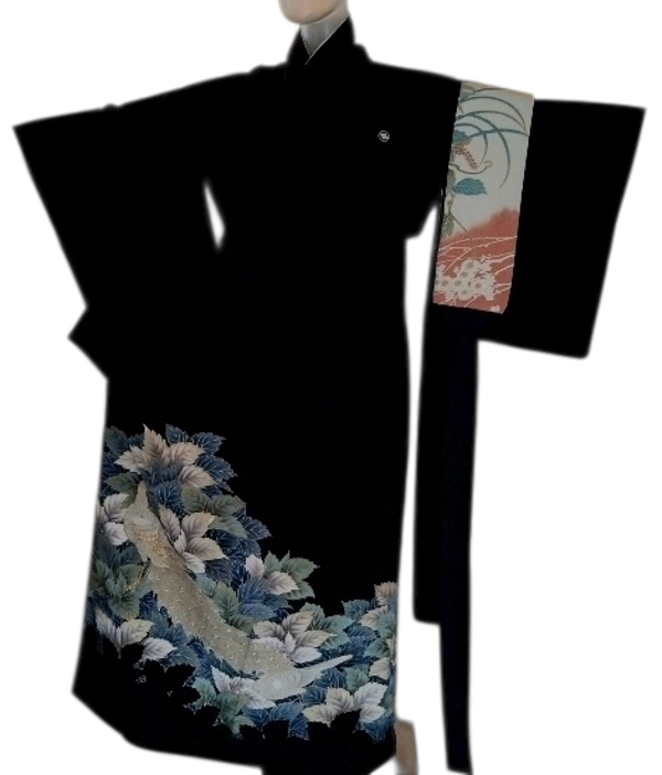Zwart zijden tomesode kimono Pauwen tussen Bladeren