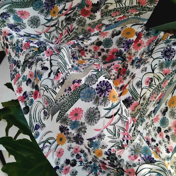 Zachte, soepele crepezijde (1920-40) 150x35cm