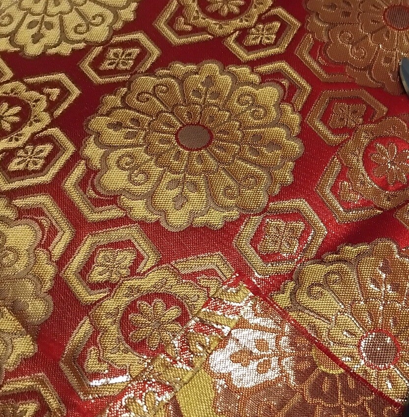 Kinran goudbrokaat zijde rood vanaf 10x68cm tot 150x68cm